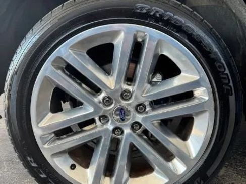 Used 2016 Ford Expedition Platinum RWD image 13