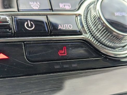 Certified 2022 Lincoln Nautilus FWD w/ Premium Package image 23