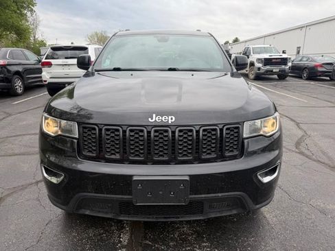 Used 2019 Jeep Grand Cherokee Laredo w/ Security & Convenience Group AWD/4WD image 8