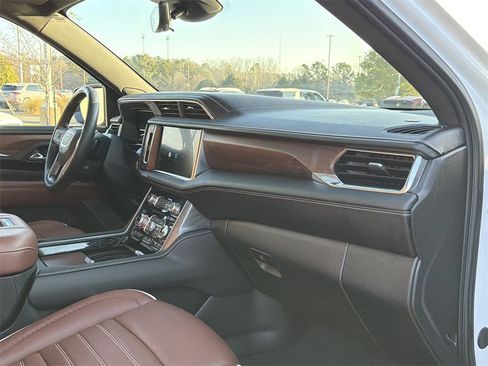 Used 2024 GMC Yukon XL Denali Ultimate image 23