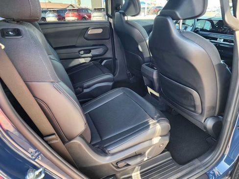 Used 2027 Kia Telluride S w/ Towing Package FWD image 14