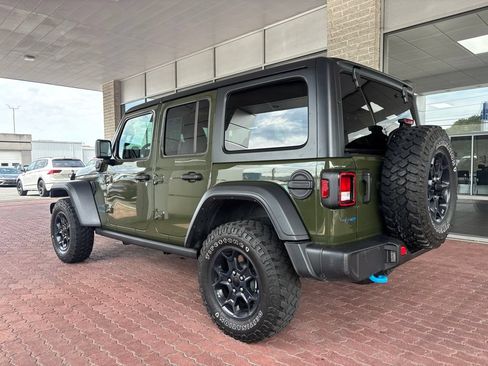 Used 2023 Jeep Wrangler Unlimited w/ Cold Weather Group AWD/4WD image 10