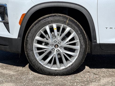 New 2026 Chevrolet Traverse LT FWD image 30