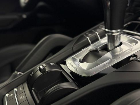 Used 2018 Porsche Cayenne AWD/4WD image 29