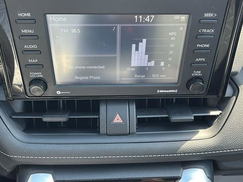 Used 2021 Toyota RAV4 XLE image 32