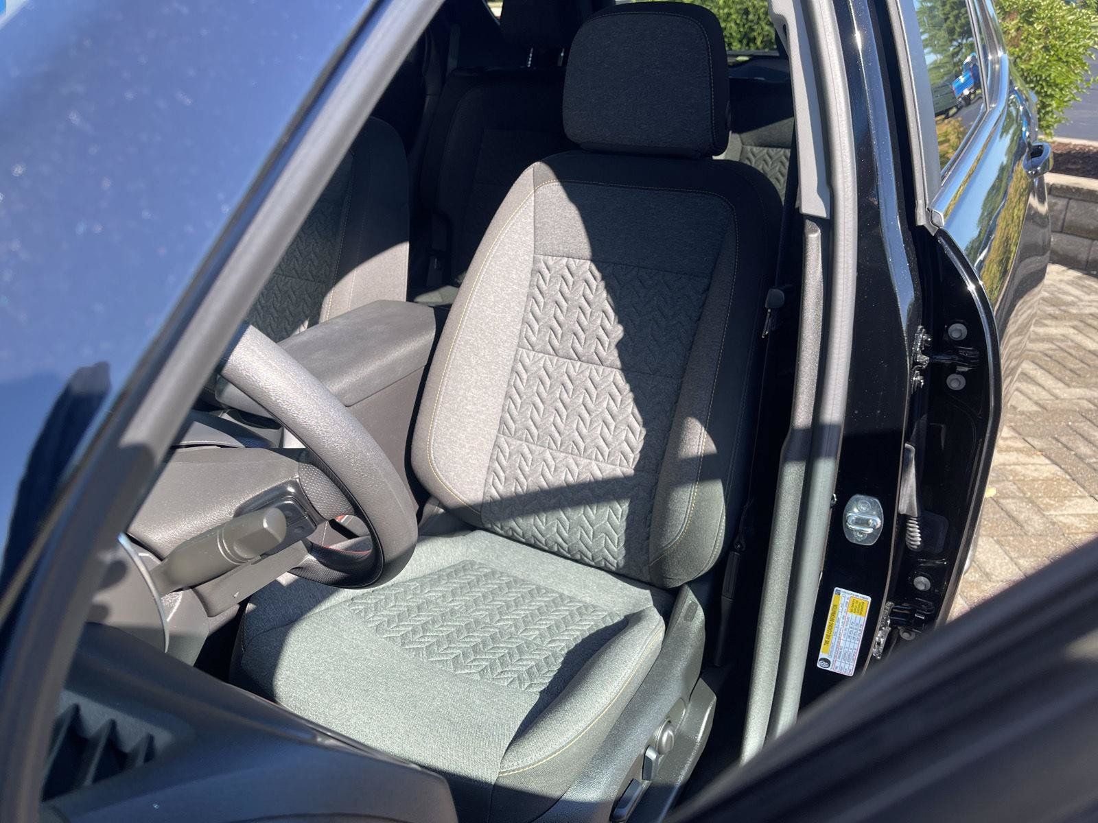 Used 2024 Chevrolet Equinox LT FWD image 13