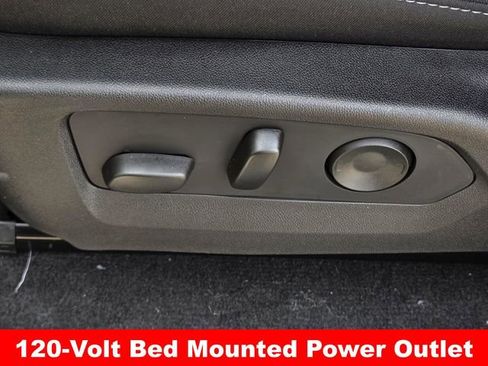 New 2026 GMC Canyon Elevation w/ Convenience Package image 17