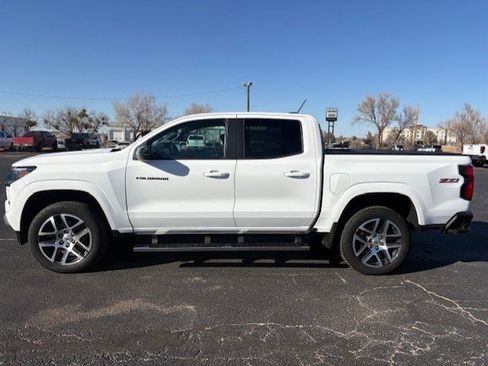 Used 2023 Chevrolet Colorado Z71 w/ Z71 Convenience Package 2 image 3