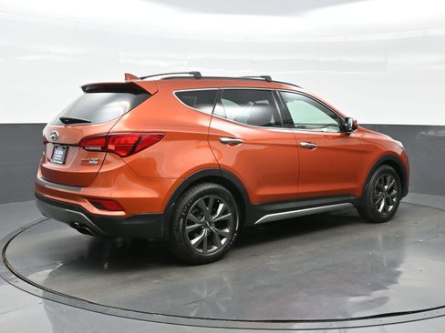 Used 2018 Hyundai Santa Fe Sport image 6