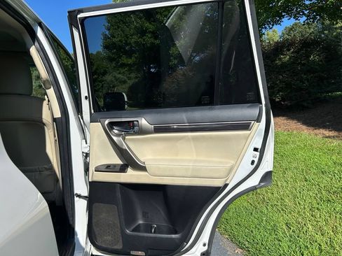 Used 2020 Lexus GX 460 Premium AWD/4WD image 73