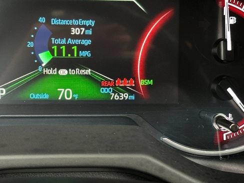 Used 2025 Toyota RAV4 XLE AWD/4WD image 26