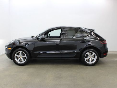 Used 2018 Porsche Macan AWD/4WD image 2