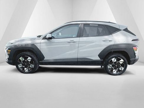 Used 2024 Hyundai Kona SEL AWD/4WD image 4