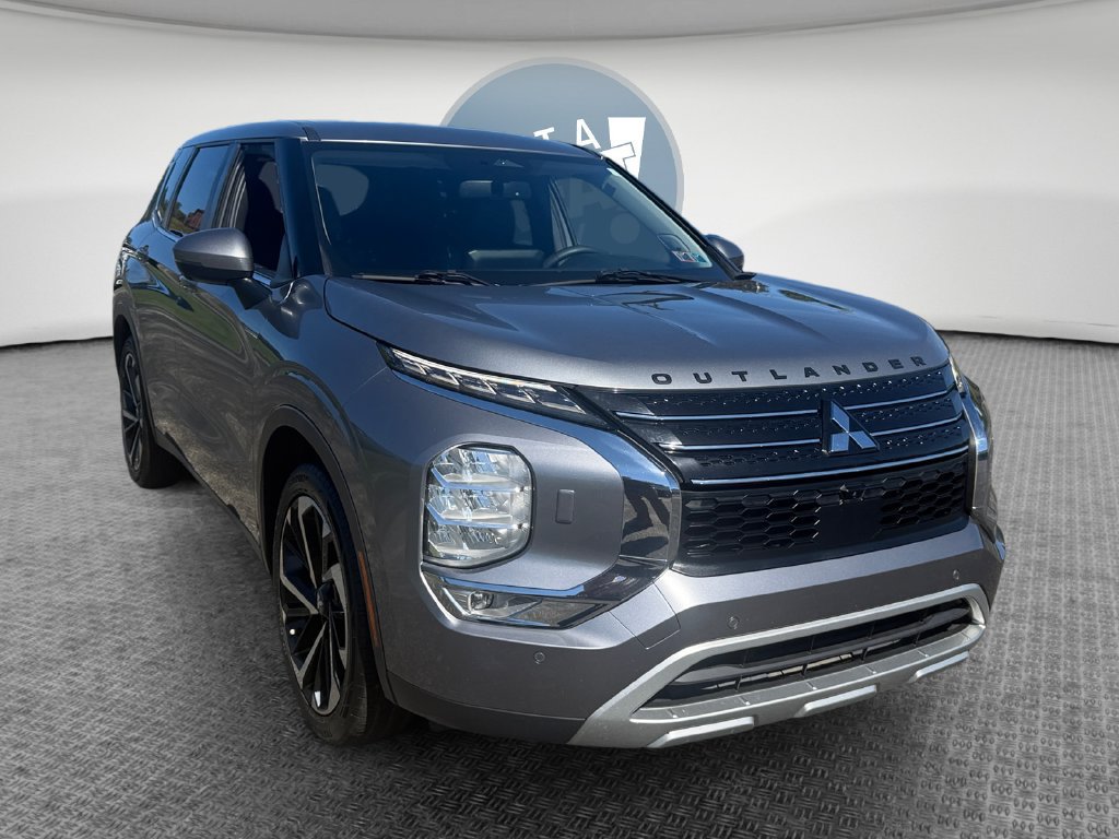 Used 2022 Mitsubishi Outlander SE AWD/4WD image 1