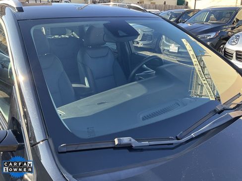 Used 2022 Chevrolet Bolt EUV LT w/ Convenience Package image 68