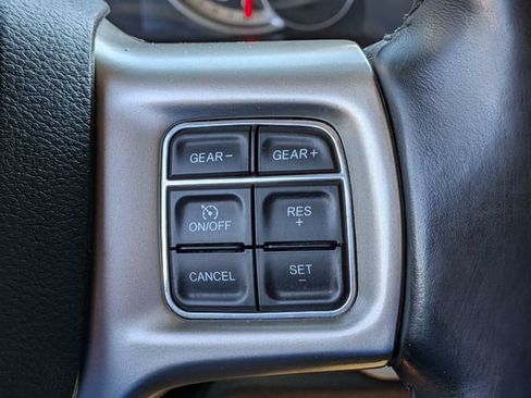 Used 2017 RAM 1500 Laramie w/ Convenience Group AWD/4WD image 28
