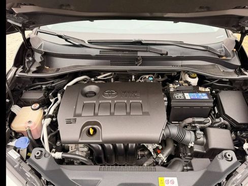 Used 2021 Toyota C-HR LE image 20