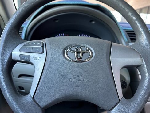 Used 2010 Toyota Camry FWD image 20