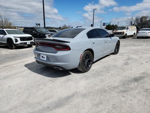 Certified 2022 Dodge Charger SXT w/ Blacktop Package image 5