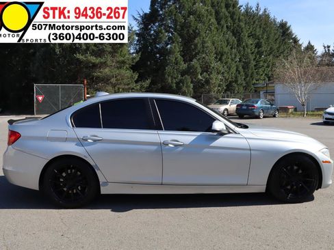 Used 2015 BMW 320i Sedan RWD image 9