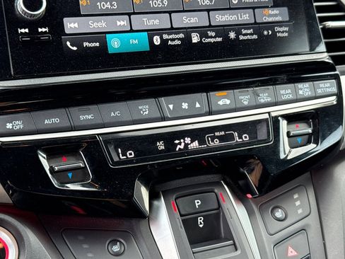Used 2025 Honda Odyssey Sport-L image 19