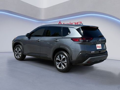 Used 2021 Nissan Rogue SV AWD/4WD image 3