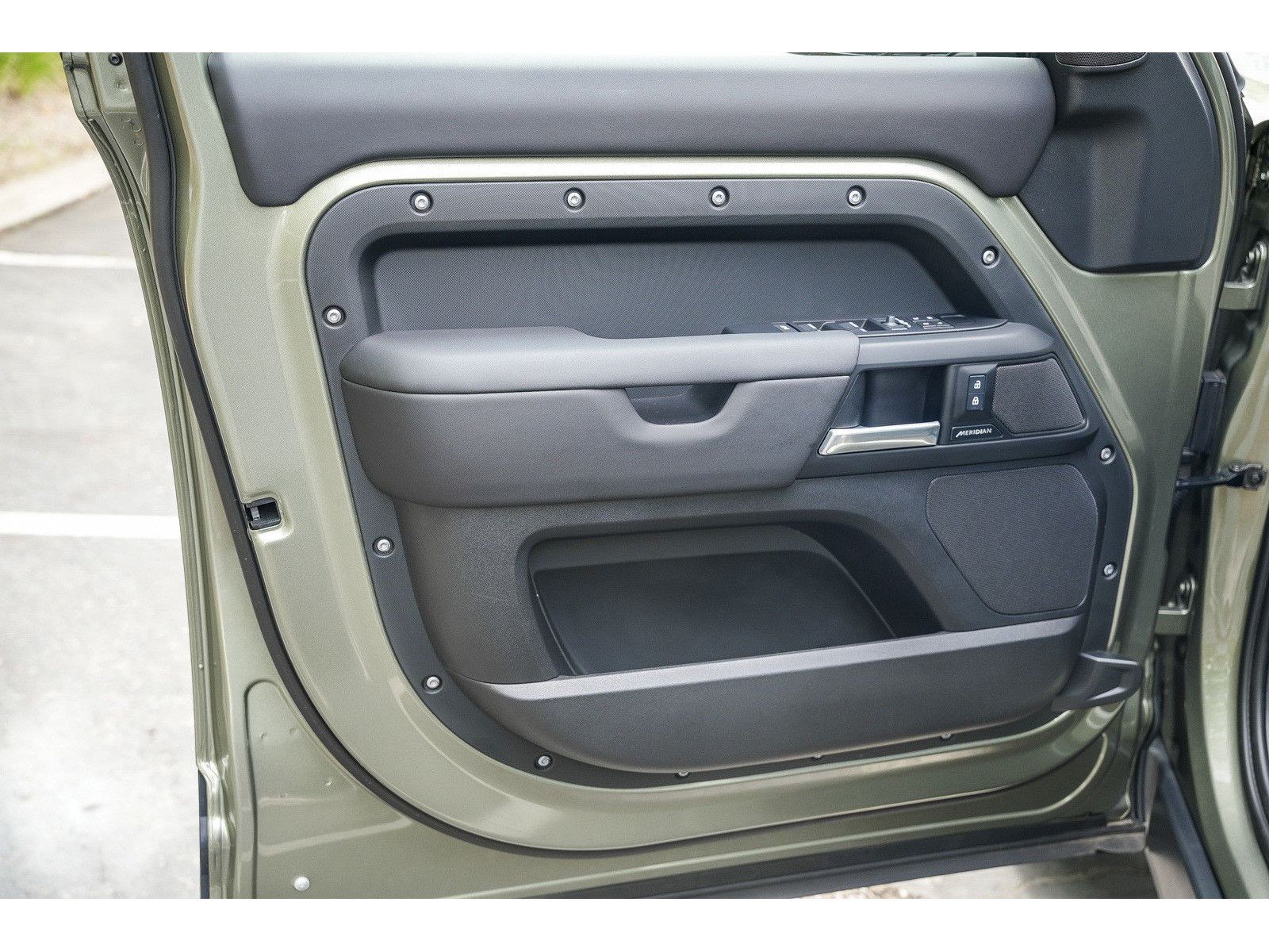 Used 2025 Land Rover Defender 110 S AWD/4WD image 19