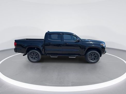 Used 2023 Toyota Tacoma SR5 w/ Technology Package image 8