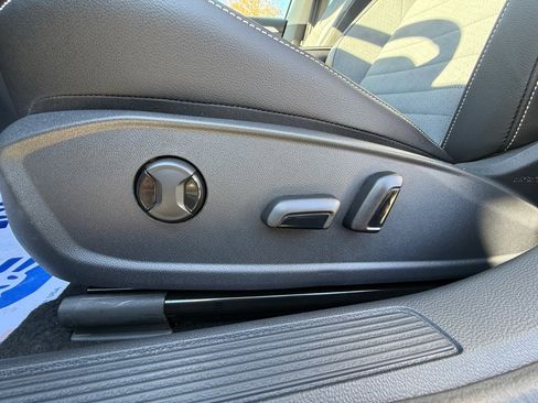 New 2026 Volkswagen Jetta SE image 30