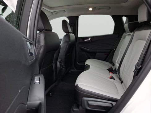 New 2026 Ford Escape SE w/ PHEV Premium Package image 6