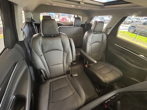 Used 2020 Buick Enclave Avenir w/ Avenir Technology Package FWD image 29