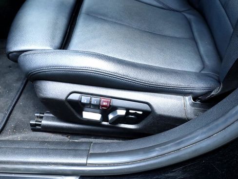 Used 2017 BMW 330i Sedan image 24