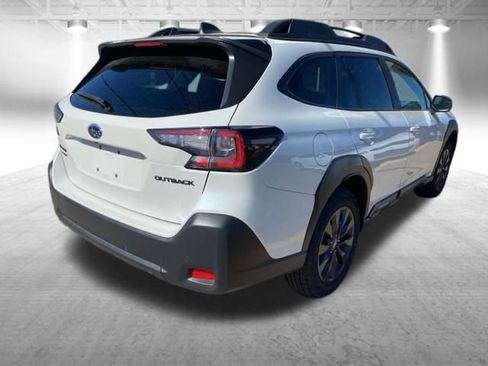 Used 2025 Subaru Outback Onyx Edition AWD/4WD image 6