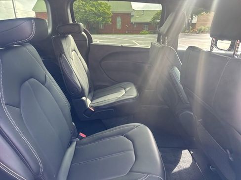 New 2025 Chrysler Voyager LX image 12