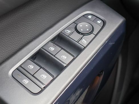 New 2026 Nissan Pathfinder SV FWD image 17