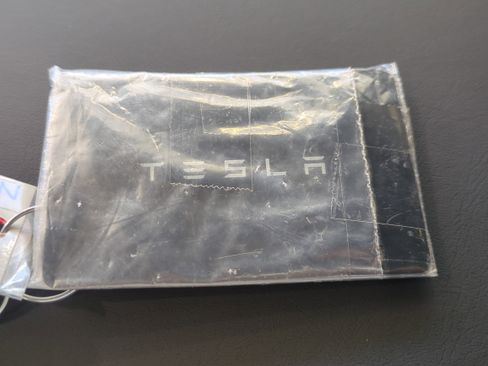 Used 2022 Tesla Model Y Long Range image 32