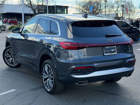 Used 2025 Audi Q5 Premium Plus w/ Premium Plus image 9