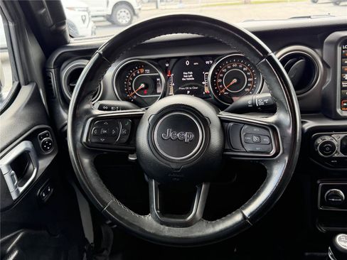 Used 2022 Jeep Wrangler Unlimited Sport AWD/4WD image 19