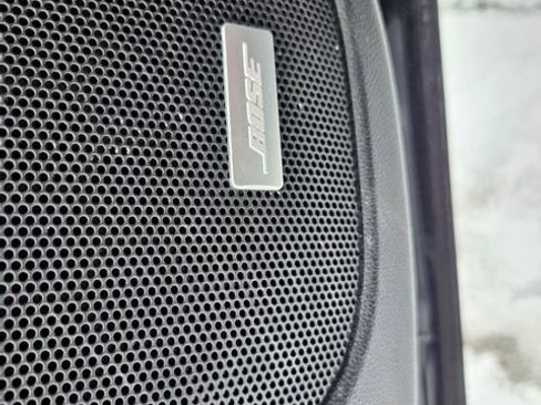 Used 2023 GMC Acadia SLE w/ Driver Convenience Package image 12