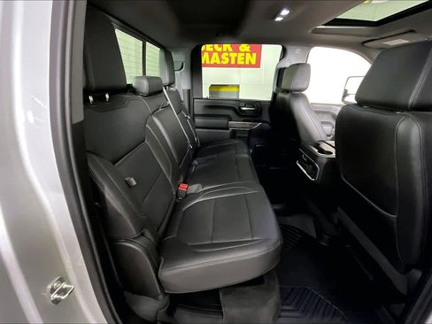 Used 2020 Chevrolet Silverado 2500 LTZ w/ LTZ Plus Package image 19