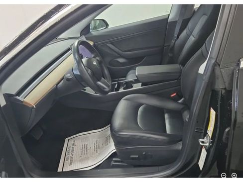 Used 2018 Tesla Model 3 Long Range image 8