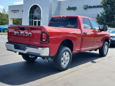 New 2026 RAM 2500 Big Horn AWD/4WD image 3