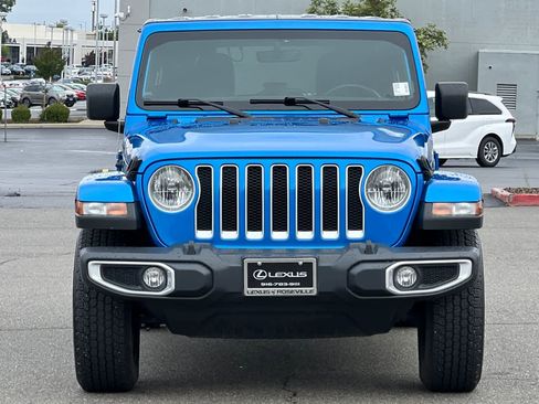 Used 2022 Jeep Wrangler Unlimited Sahara w/ Cold Weather Group AWD/4WD image 10