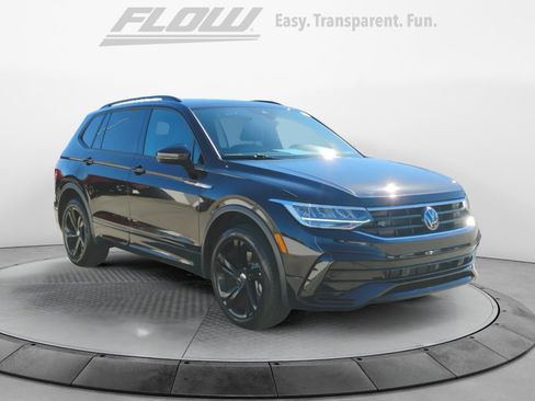 Used 2024 Volkswagen Tiguan SE R-Line image 1