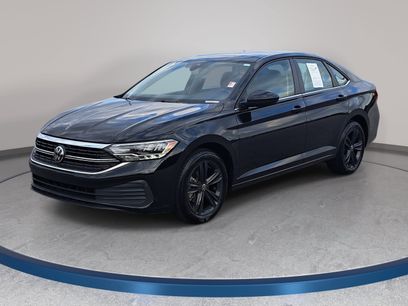 Used 2023 Volkswagen Jetta SE w/ Panoramic Sunroof Package