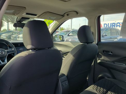 Certified 2021 Nissan Kicks SV FWD image 13
