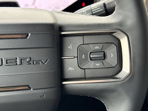 Used 2025 GMC Hummer EV 2X w/ Extreme Off-Road Package AWD/4WD image 29