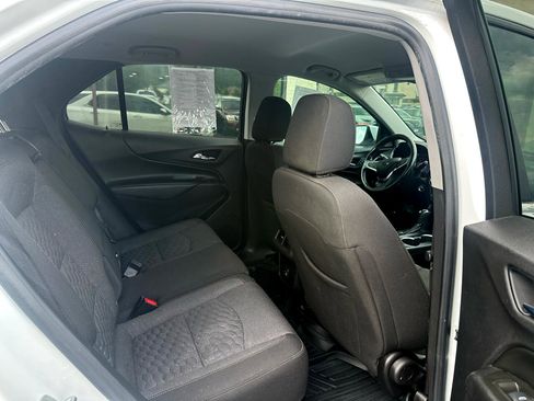 Used 2021 Chevrolet Equinox LT image 16