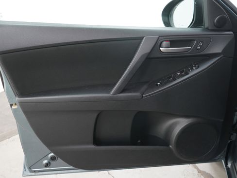 Used 2012 MAZDA MAZDA3 i Touring FWD image 18