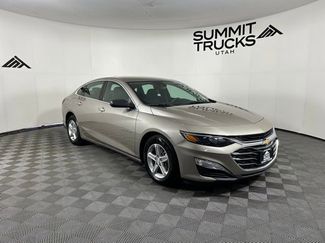 Used 2024 Chevrolet Malibu LS video 1